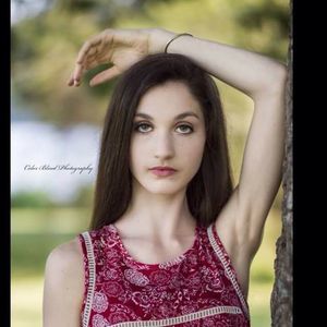 Meet your Posher, Rena